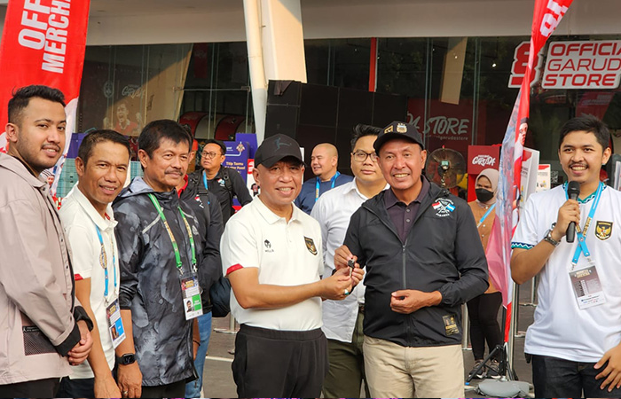 Dukung Perkembangan Ekosistem Sepak Bola Nasional, BRI Berikan Bus untuk Skuad Garuda
