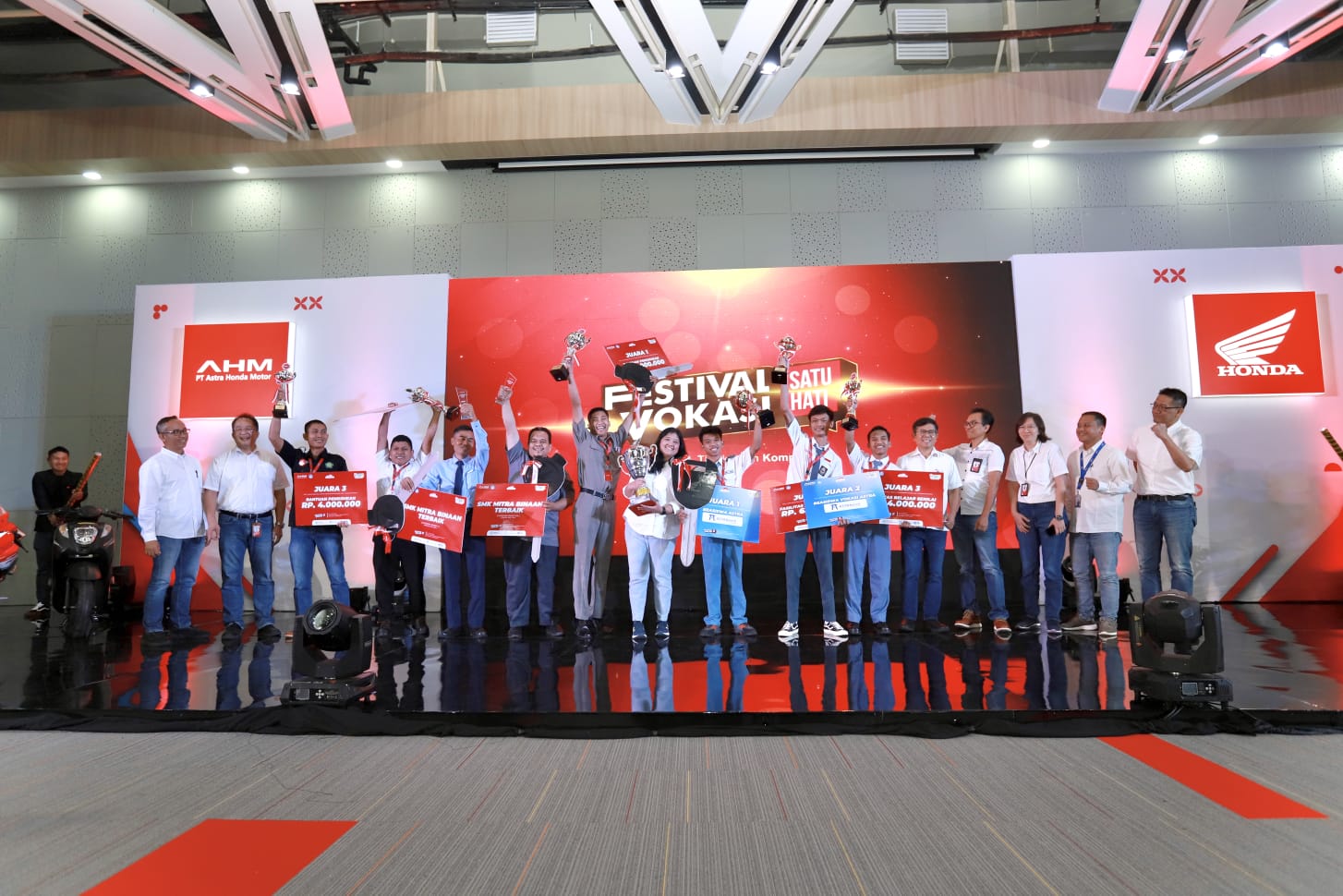 PRESTASI: Peserta Festival Vokasi Satu Hati (FVSH) yang diselenggarakan PT Astra Honda Motor (AHM). (Dok AHM)