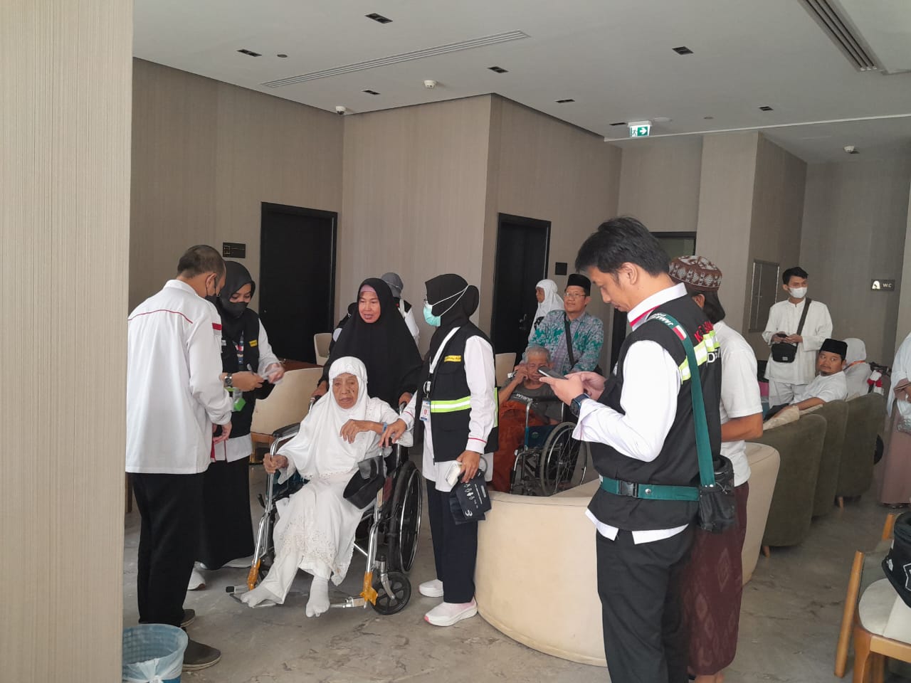 SABAR: Jemaah sedang melaksanakan ibadah haji. (Dok Kemenag)