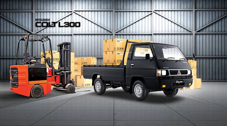TERPERCAYA: Mitsubishi News Colt L300 dipercaya sebagai kendaraan niaga. (Istimewa)