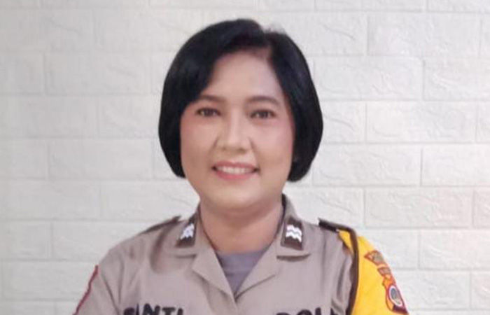 Aipda Suprapti. Sudah 20 tahun menjadi polisi