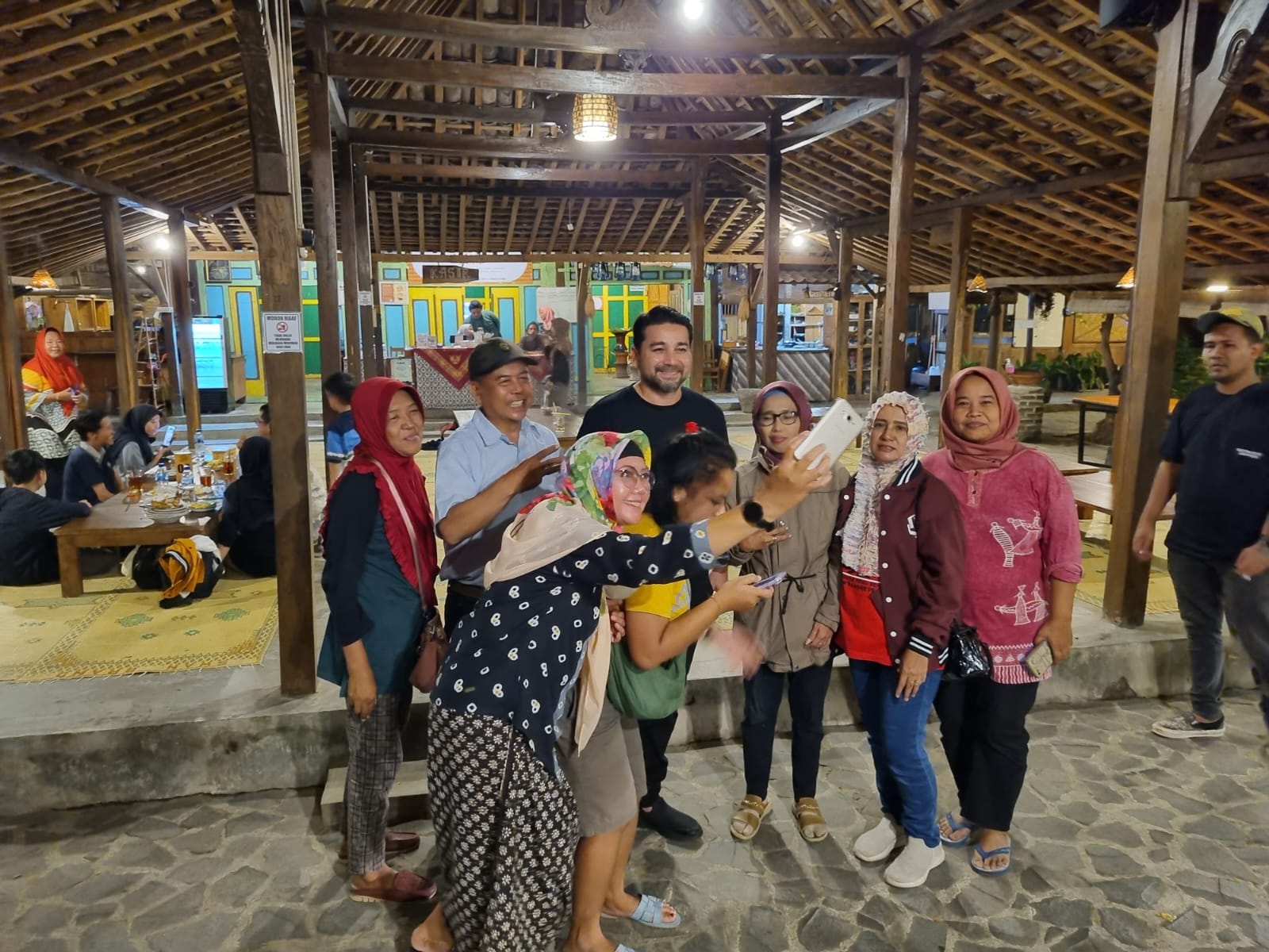 KOLABORASI: Suasana Festival Kebudayaan Mataraman bertema Mesem Marem yang berlangsung pada 1 dan 2 Juli 2023. (Fahmi/Fahriza/Radar Jogja)