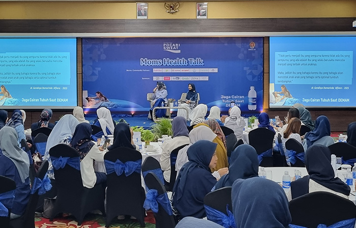 ANTUSIAS: Sebanyak 70 peserta dari komunitas parenting mengikuti pemaparan materi Moms Health Talk soal upaya pencegahan dan penanganan demam berdarah dan juga tips mengenai parenting Sabtu (1/7/23).