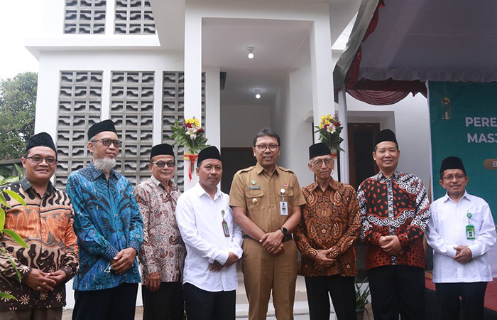 WUJUD PERHATIAN: Peresmian rumah bagi imam dan muadzin Masjid Syuhada Jogja Jogja, Selasa (4/7). Rumah bagi imam ini merupakan pertama kali di Jogja.