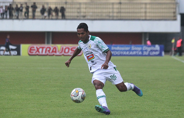 Para pemain PSS Sleman kembali melakukan latihan rutin untuk menyongsong laga kedua Liga 1 kontra Persis Solo.