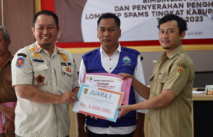 PRESTASI: Pemerintah Desa (Pemdes) Margoyoso meraih juara satu pada lomba&nbsp;KP SPAMS Kabupaten Magelang, beberapa waktu lalu.