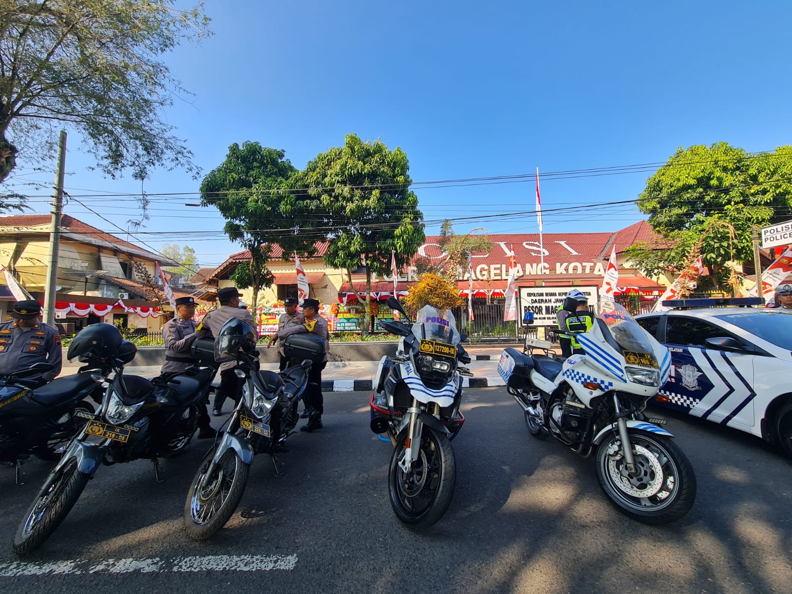 PERSIAPAN: Personel Polres Magelang Kota siap melaksanakan tugas selama Operasi Patuh Candi 2023. (Naila Nihayah/Radar Jogja)