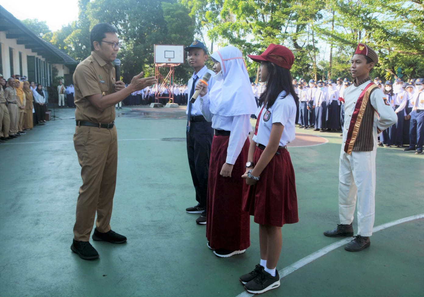 TERBUKA: Para peserta didik baru SMP Negeri 5 Jogja dalam kegiatan MPLS. (Dok Pemkot Kota Jogja)