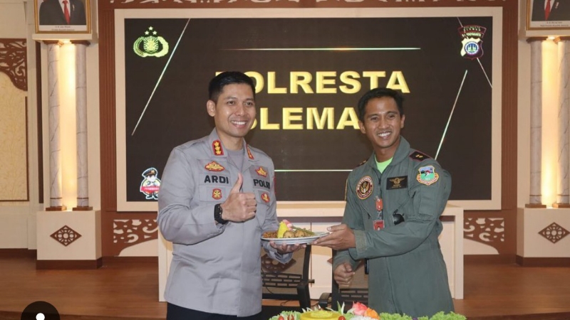PRESISI: Kapolresta Sleman Kombes Pol Yuswanto Ardi (kiri). (Dok IG Polresta Sleman)