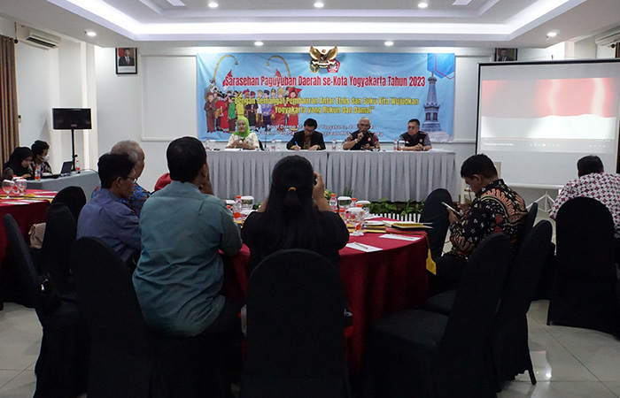 Sarasehan lintas suku, etnis dan ras yang digagas Kesbangpol Kota Jogja.