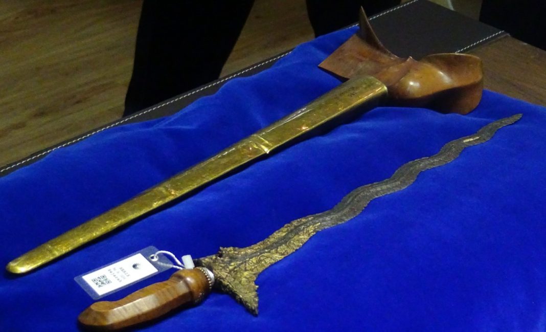 PUSAKA: Keris Naga Siluman milik Pangeran Diponegoro. (Dok Kemendikbud)