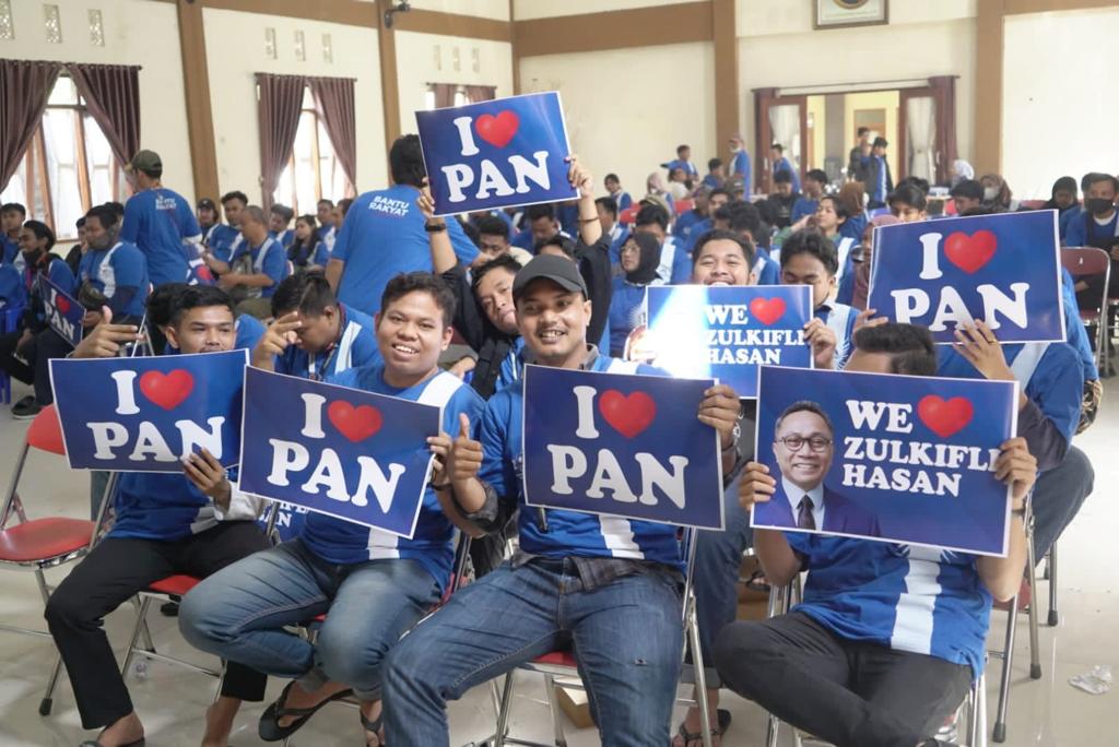 I LOVE PAN: Partai Amanat Nasional (PAN) peduli akan pemberdayaan kelompok anak muda dan juga perempuan. (Sok Istimewa)