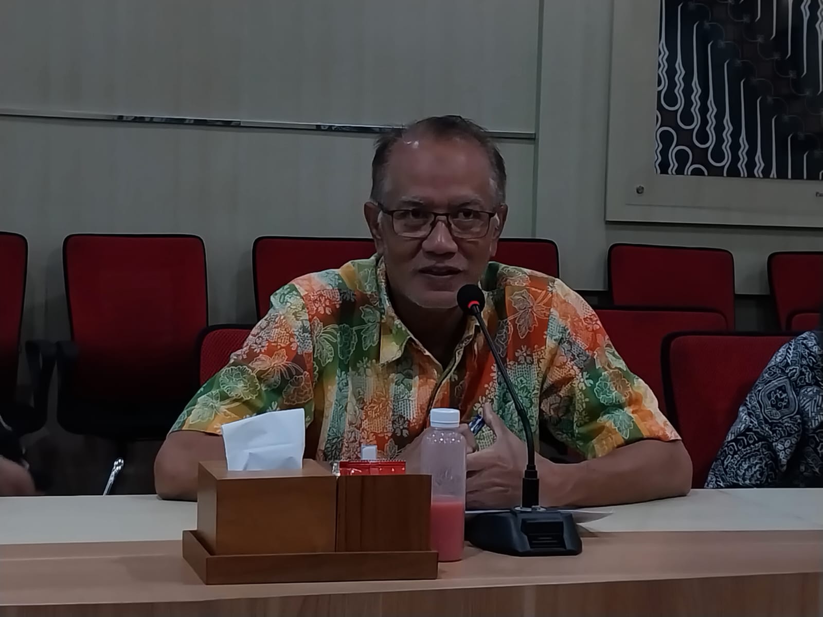 PRODUKTIF: Kepala Dinas Pertanian dan Pangan Kota Jogja Suyana. (Wulan Yanuarwati/Radar Jogja)