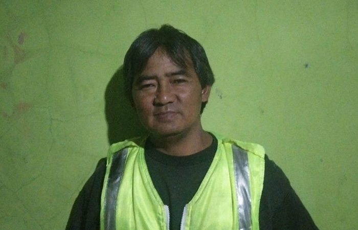 Warga Plumbungan, Putat, Patuk, Gunungkidul Sularto adalah satu dari sekian banyak penggemar dagelan Djoenaidi