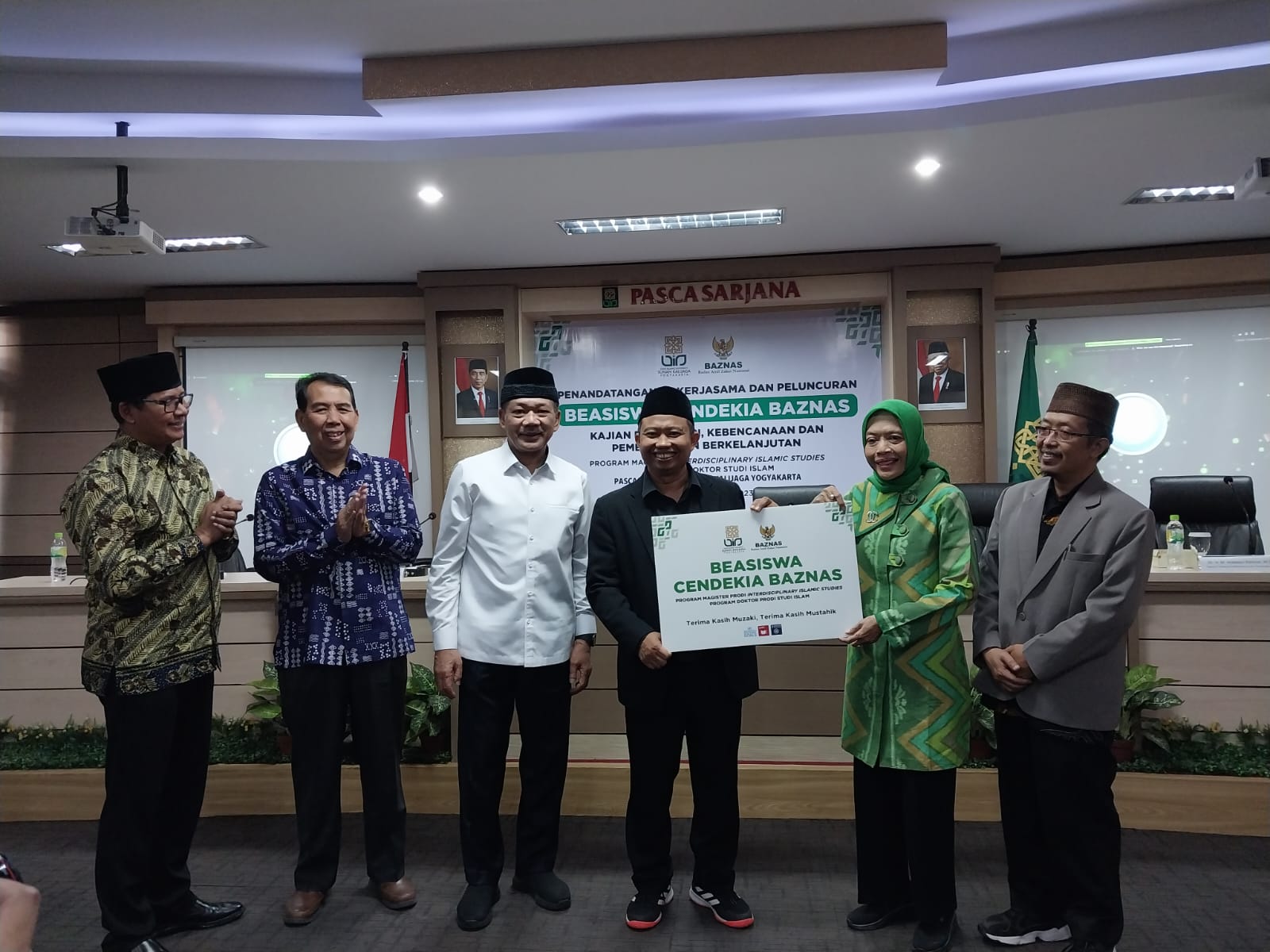 BEASISWA: Penandatangan kerjasama Baznas RI mengandeng UIN Sunan Kalijaga Jogja, kerjasama peningkatan kapasitas SDM melalui beasiswa pascasarjana, Jumat (21/7/2023). (Wulan Yanuarwati/Radar Jogja)