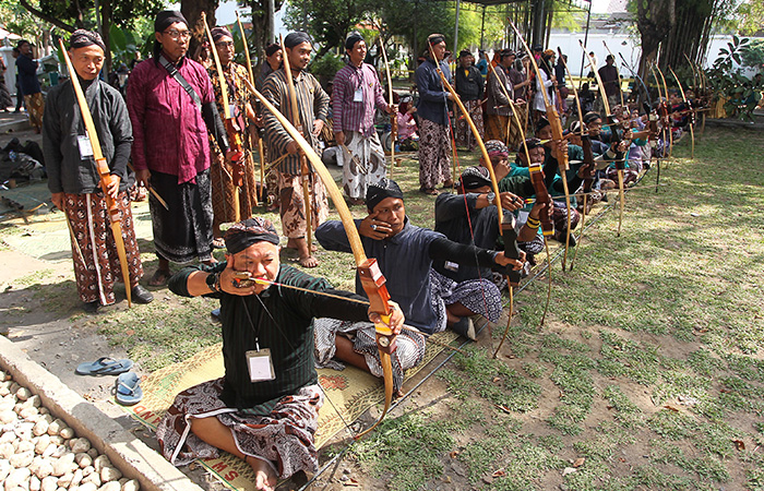 Lomba jemparingan diikuti 26 Komunitas se-Kota Jogja di Sasana Jemparingan Hotel Royal Brongto, Minggu (23/7/23).