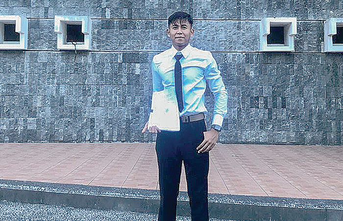 LEGA: Fani Firmansyah menjalani sidang skripsi di Sekolah Vokasi (SV) Universitas Gadjah Mada (UGM) D4 jurusan Pembangunan Ekonomi Kewilayahan,Jumat (21/7/23).