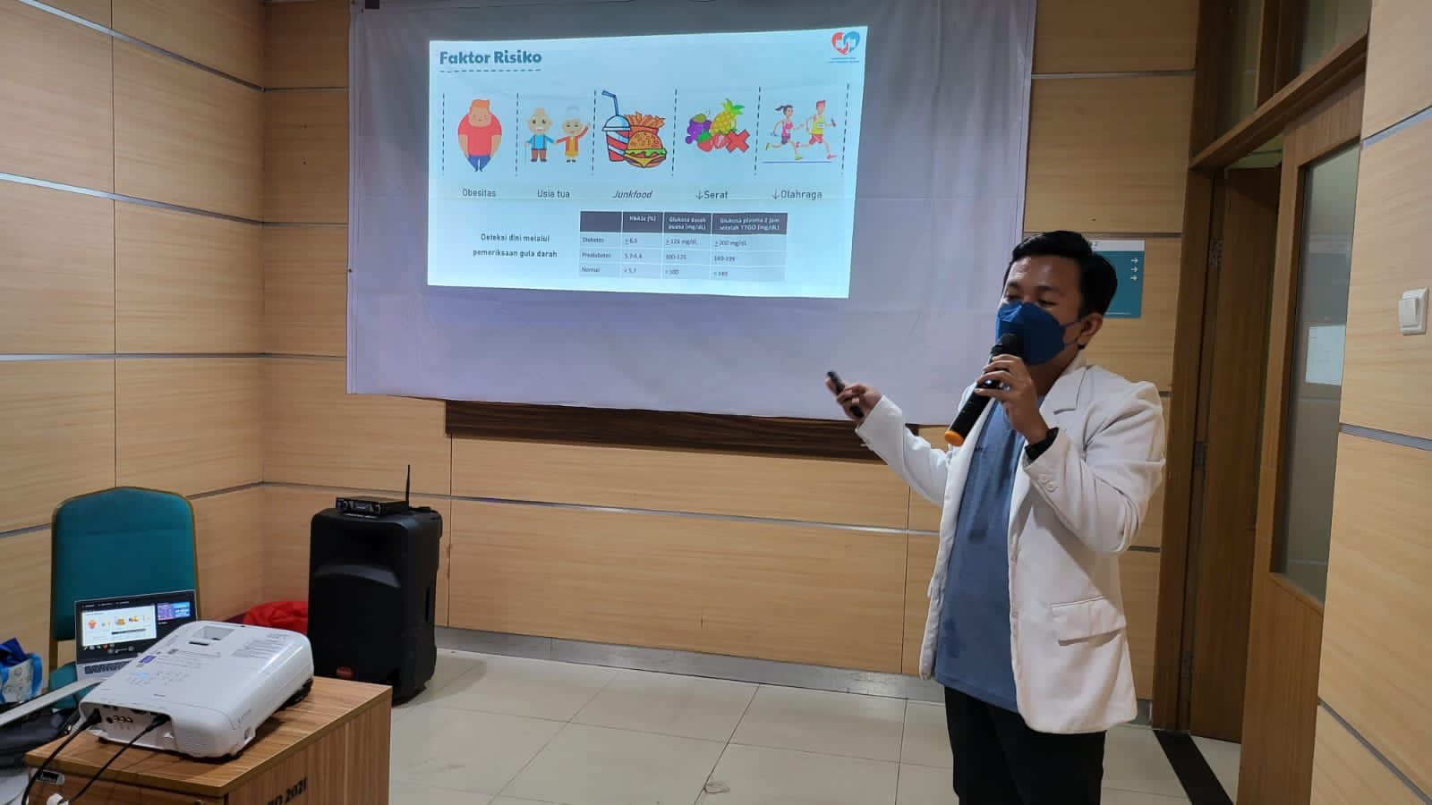 CEGAH: Dokter spesialis penyakit dalam, Harry Andrean, membagikan tips agar masyarakat terhindar dari diabetes melitus. (Istimewa)