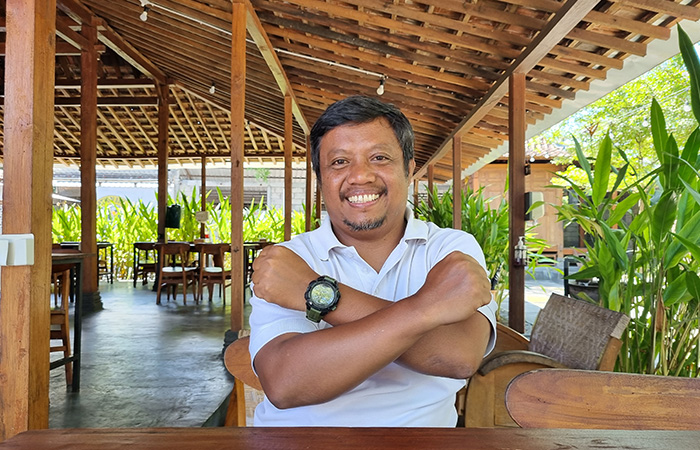 BERHARAP DITERUSKAN ANAKNYA: Bagus Handoko menekuni dunia fotografi sejak tahun 1992 saat masih berstatus mahasiswa. Foto kiri, salah satu karya fotonya.