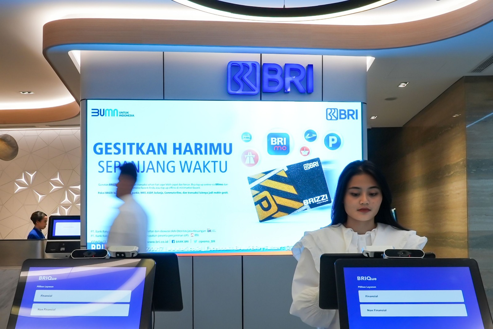 Kinerja fundamental PT Bank Rakyat Indonesia (Persero) Tbk telah memacu tren positif harga saham perseroan.