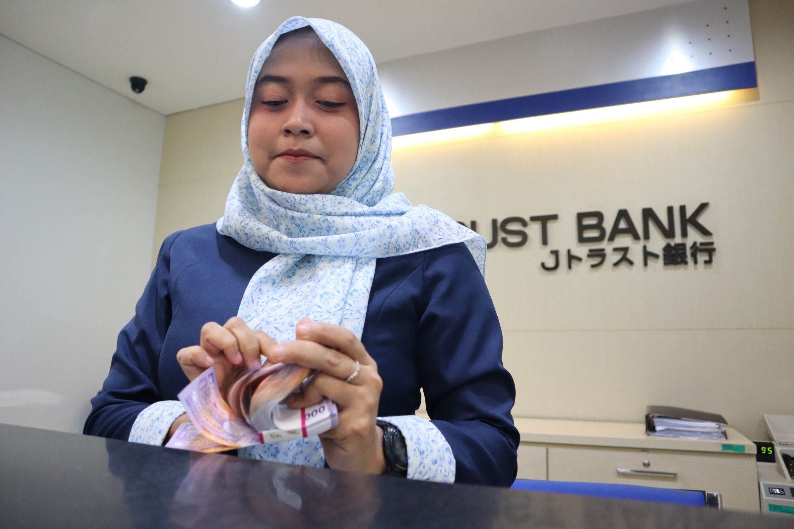 KINERJA: PT Bank JTrust Indonesia Tbk (J Trust Bank/Perseroan) mampu melanjutkan kinerja positif. (J TRUST FOR RADAR JOGJA)