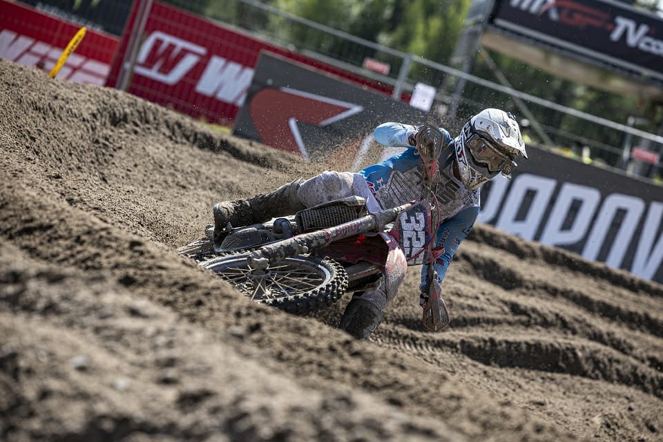 POIN: Delvintor Alfarizi berhasil finish di urutan perolehan poin pada MXGP Finlandia kelas MX2, Minggu (30/7/2023). (Istimewa)