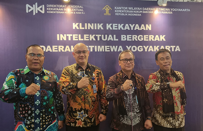 OPTIMISTIS: Kakanwil Kemenkumham DIJ Agung Rektono Seto bersama jajaran pejabat kementerian lain dalam agenda Mobile Intellectual Property Clinic (MIC) beberapa waktu lalu.