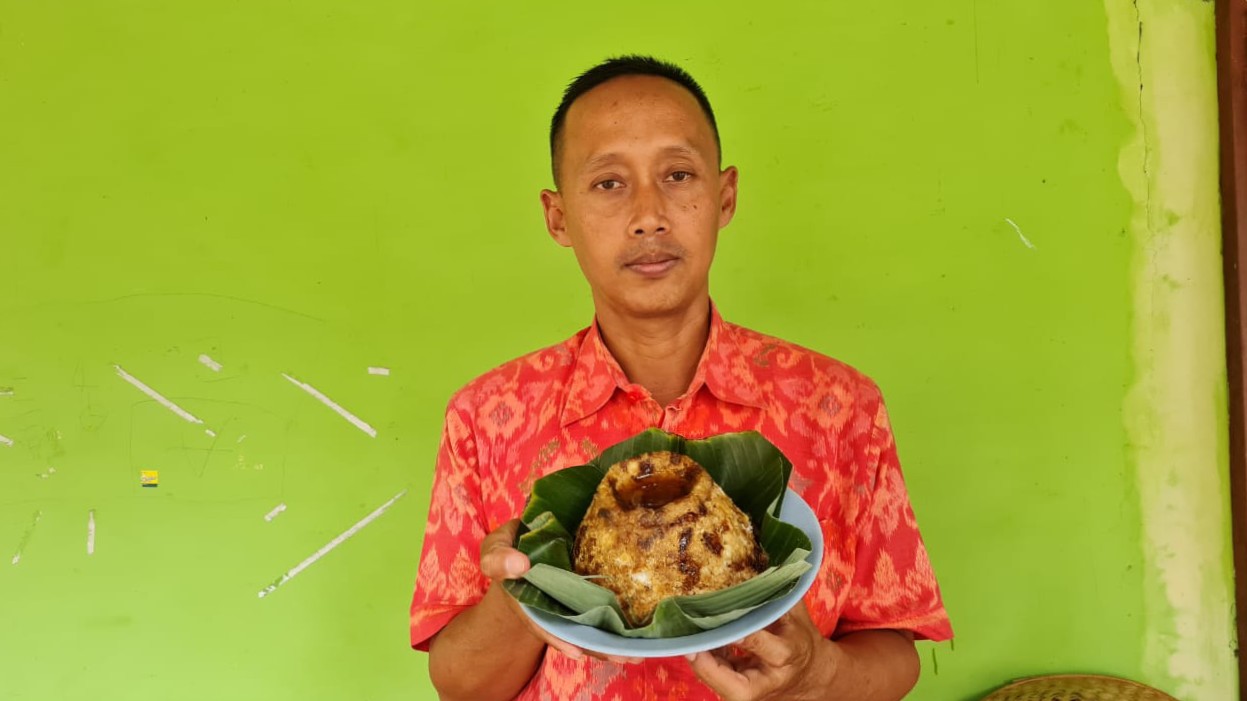 LEGIT: Tiwul kreasi Mura Aristina ini sudah dikenal oleh masyarakat sekitar. Termasuk pesanan dari sejumlah hotel dan instansi di Kabupaten Magelang. (Naila Nihayah/Radar Jogja)