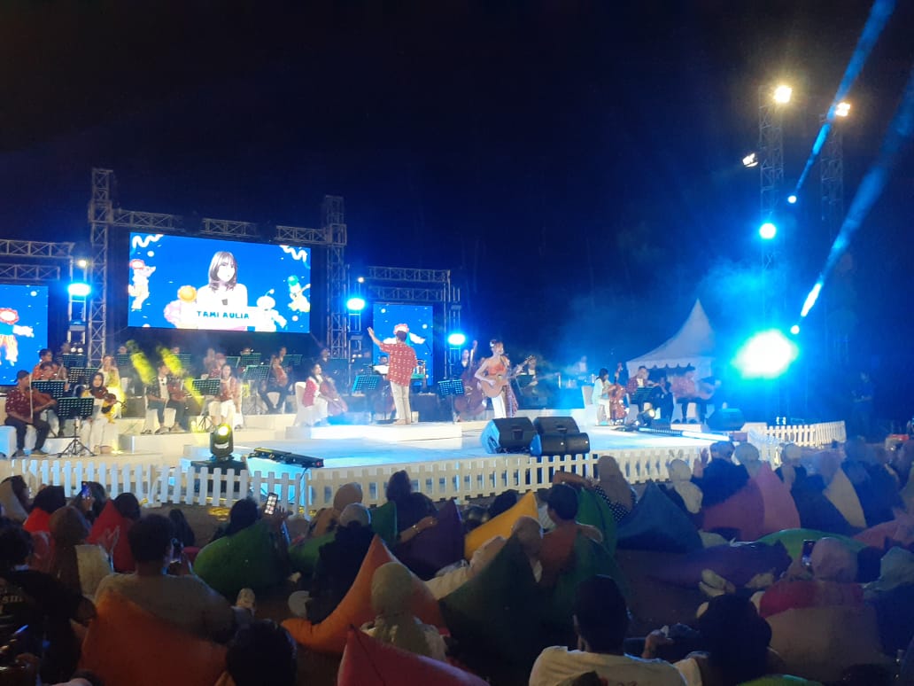 ANTUSIAS: Penonton selalu penuh saat acara Keroncong Plesiran. (RIZKY WAHYU/RADAR JOGJA)