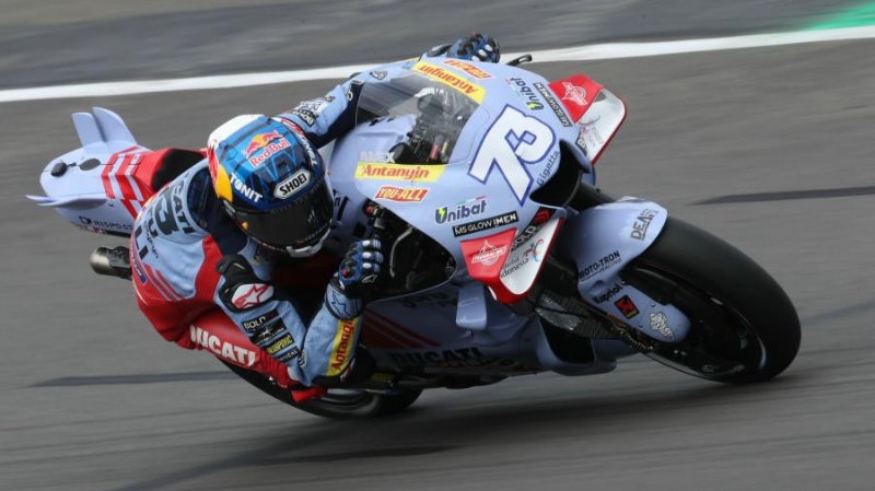 PERTAMA: Alex Marquez merebut podium pertama sprint race MotoGP Inggris. (Crash.net)
