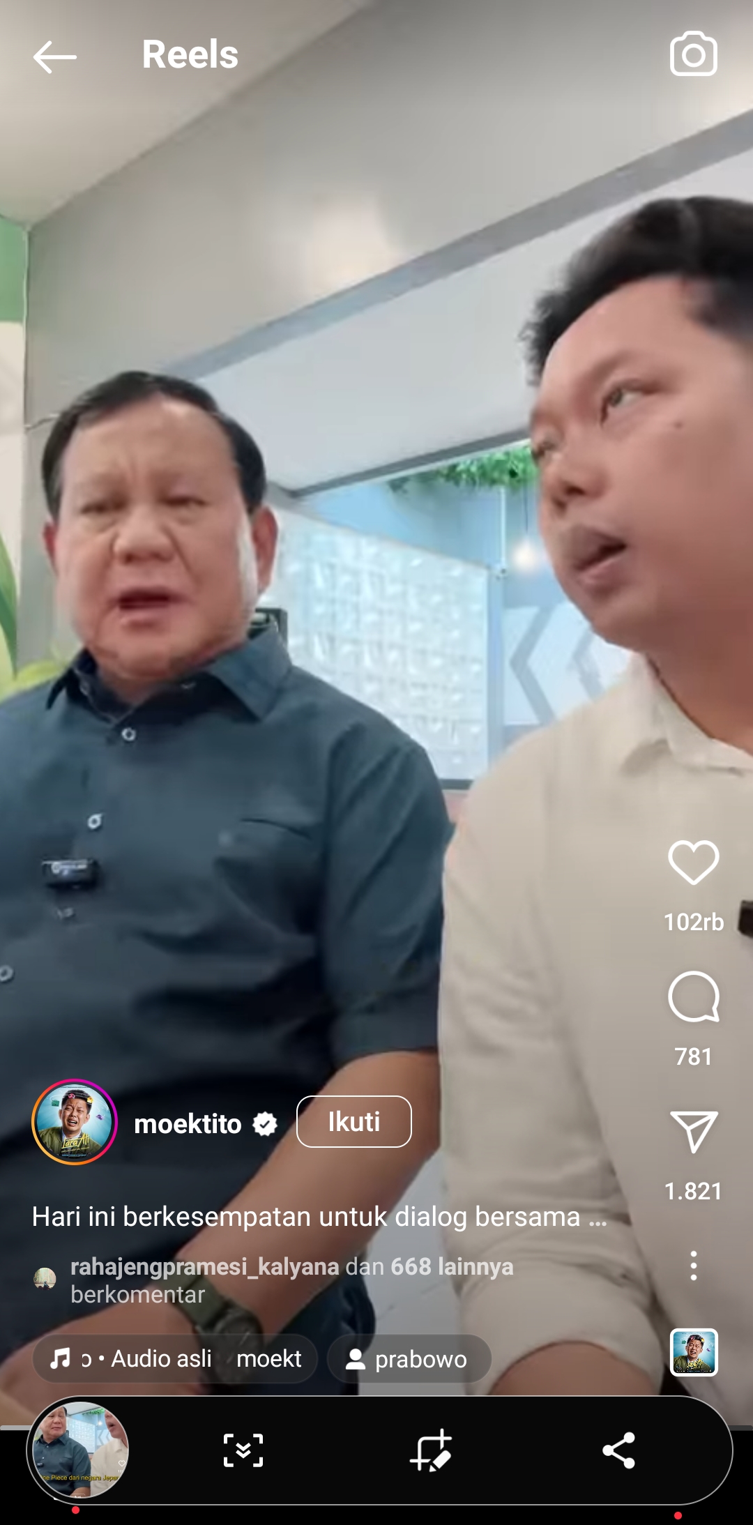 ASYIK:  Bayu Skak dan Prabowo duduk bersama asyik ngobrol  ekspansi Kreatif. (Tangkapan layar instagram moektito)