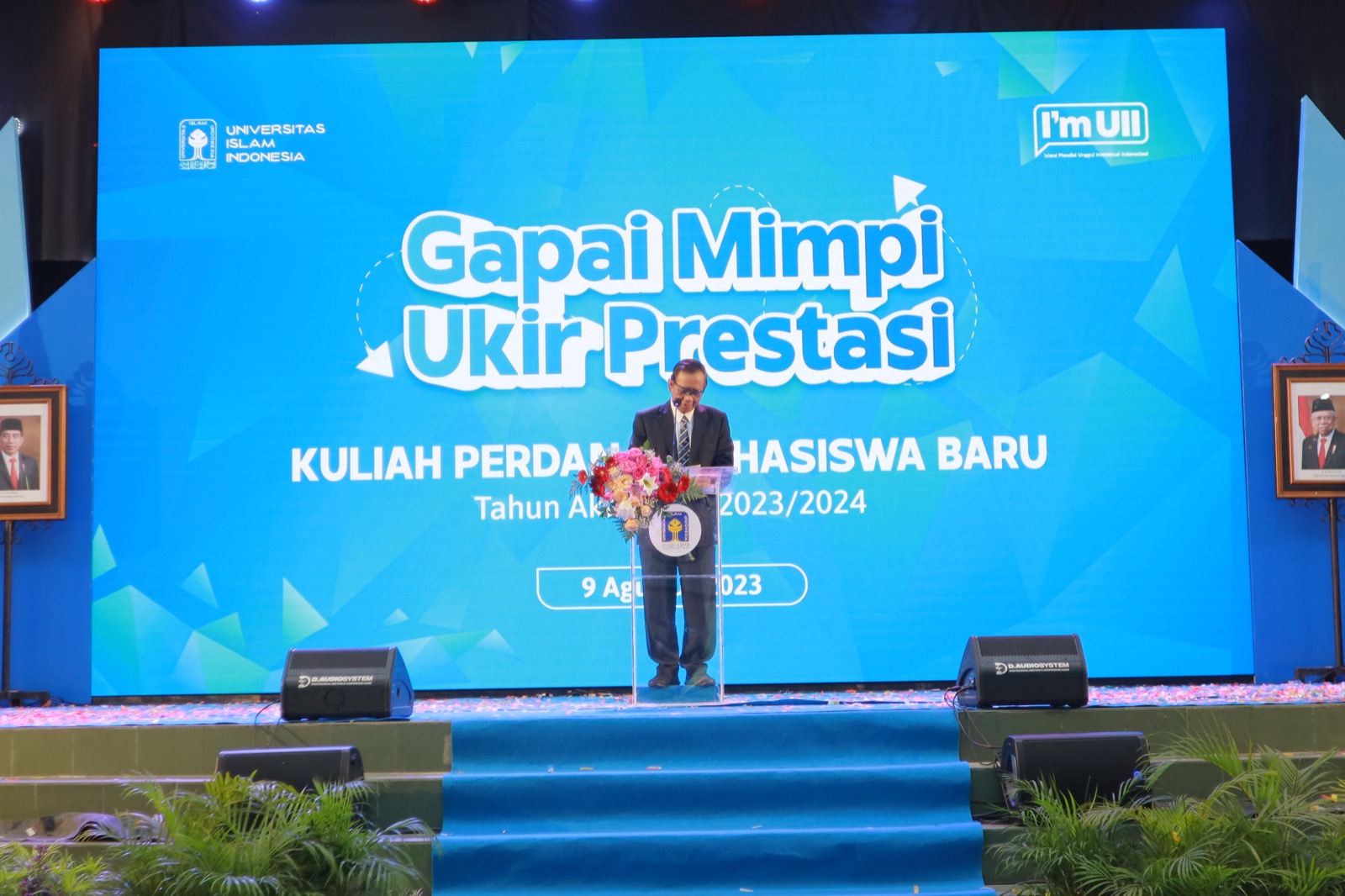 TANPA DIKOTOMI: Menteri Koordinator Hukum dan Keamanan (Menko Polhukam) Mahfud MD menghadiri kuliah perdana mahasiswa baru di UII Jogja Rabu (9/8/2023). (Dok Humas UII)