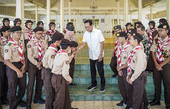 Kontingen DIY saat berpamitan ke Gubernur DIY sekaligus Ketua Majelis Pembimbing Daerah Gerakan Pramuka DIY pada akhir Juli 2023 lalu sebelum berangkat Jambore Dunia ke-25 di SaemanGeum Korea Selatan