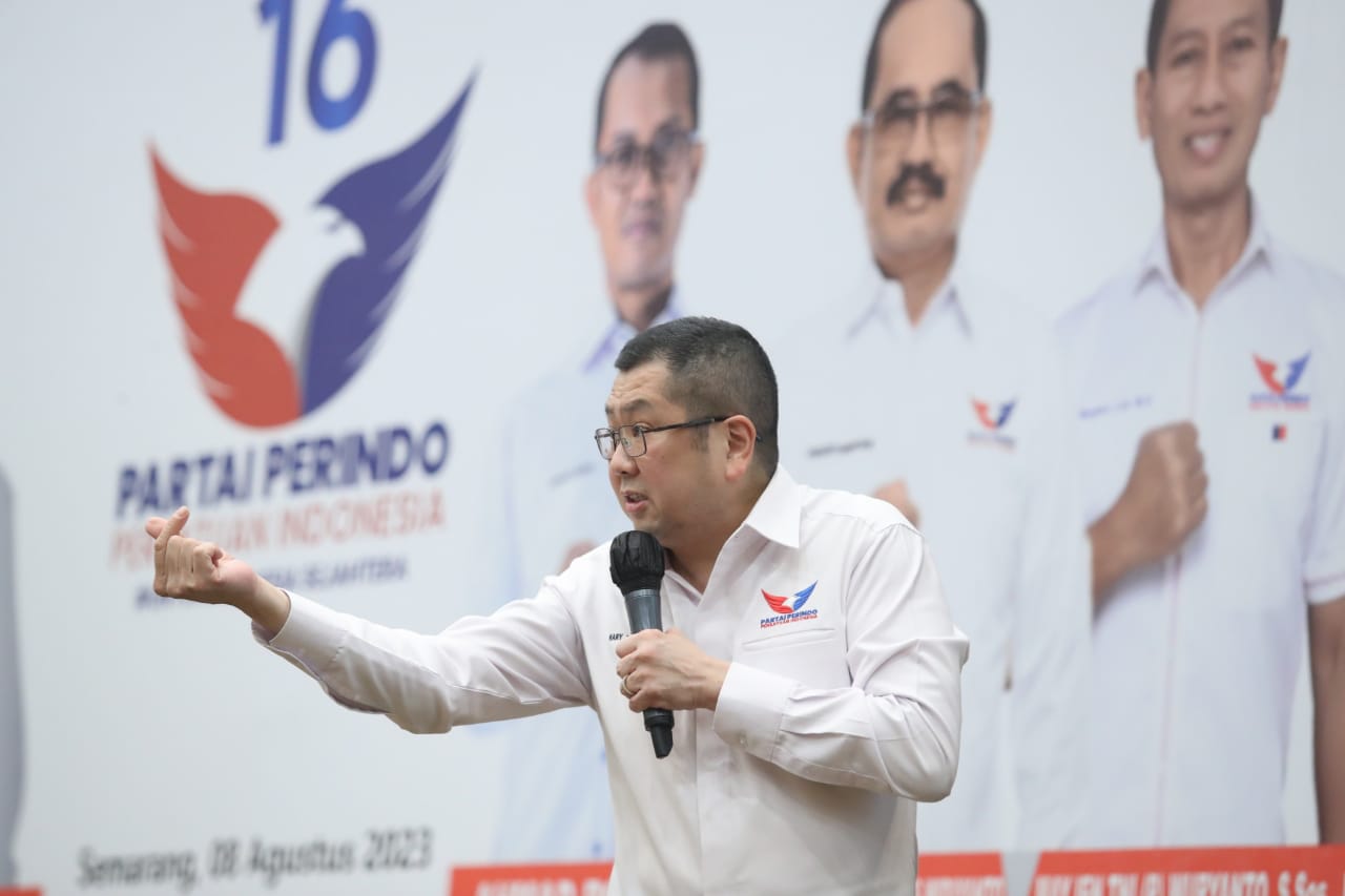 MENUJU PEMILU: Ketua Umum DPP Partai Perindo Hary Tanoesoedibjo terus bergerak keliling ke daerah-daerah di seluruh Indonesia. (PERINDO FOR RADAR JOGJA)