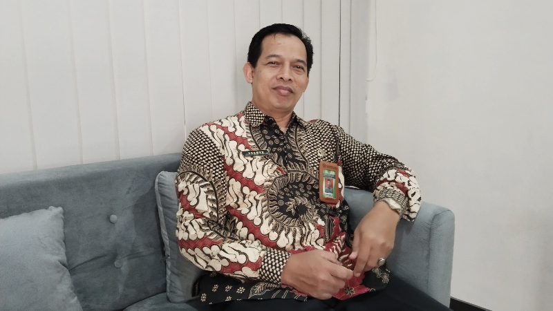 LIMA PASTI: Kepala Seksi Penyelenggara Haji dan Umrah, Kementerian Agama (Kemenag) Purworejo Herman Susilo. (Jihan Aron Vahera/Radar Jogja)