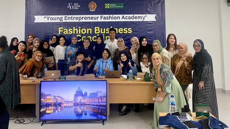 POTENSI: Sebanyak 25 peserta terpilih mengikuti gelaran young entrepreneur fashion academy. (Fahmi Fahri za/Radar Jogja)