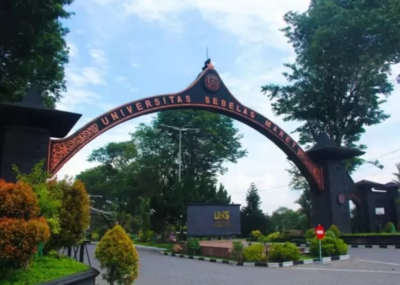 MASUK: Gerbang masuk kampus UMS Solo. (Istimewa)