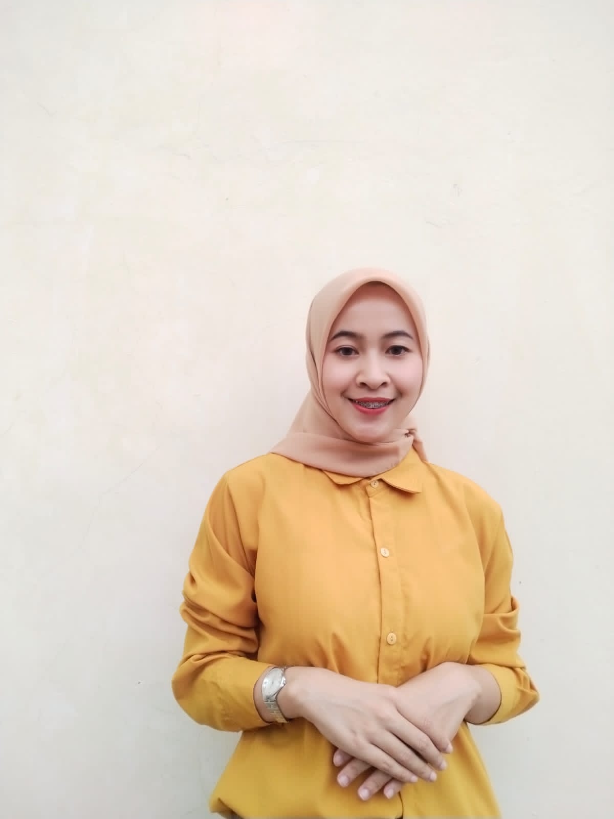 ULET: Ida Ratnasari selalu berusaha agar usahanya membuahkan hasil. Meski harus tertatih-tatih, dia tetap melakoninya dengan semangat.