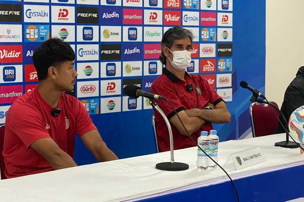 FOKUS: Pelatih Bali United Stefano Cugurra. (Dok LIB)