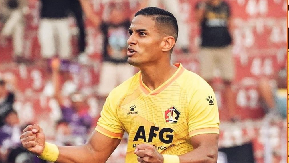 DRAW: Pemain Persik Renan Silva saat menghadapi PSIS. (Dok Persik)