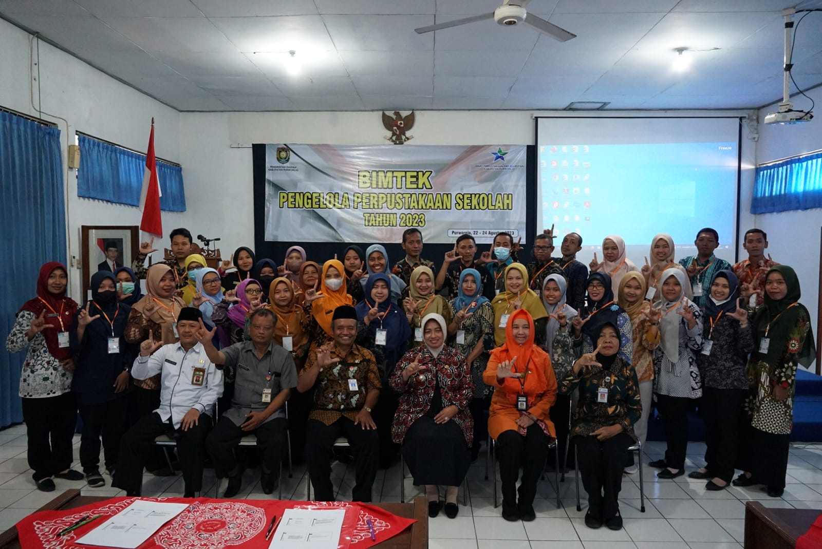 Puluhan pustakawan atau pengelola perpustakaan sekolah dari SMP dan MTs saat bimtek di Pusat Diklat Kutoarjo beberapa waktu lalu (Dinpusip Purworejo untuk Radar Purworejo)