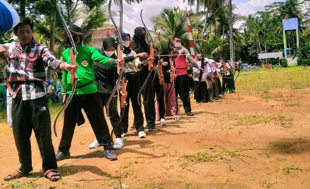 Aktivitas panahan di Gandewalana tepatnya di Dusun Bojong Kulon, RT 01/RW 03, Desa Krandegan.