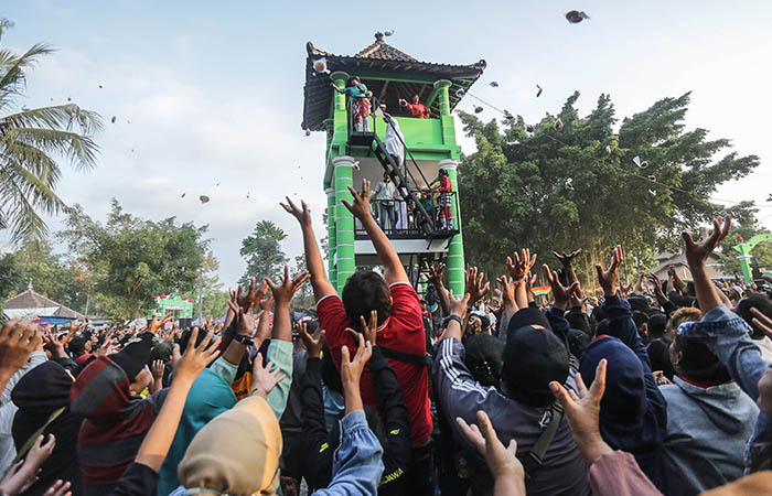 ANTUSIAS: Suasana tradisi Saparan Ki Ageng Wonolelo di Dusun Pondok Wonolelo, Kalurahan Widodomartani, Kapa newon Ngemplak, Sleman, kemarin (25/8).