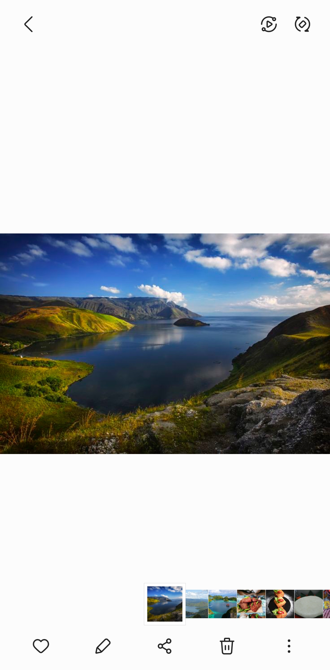 MAHAKARYA SEMESTA: Kecantikan Danau Toba.  (Pin/Hendi Syarifuddin)