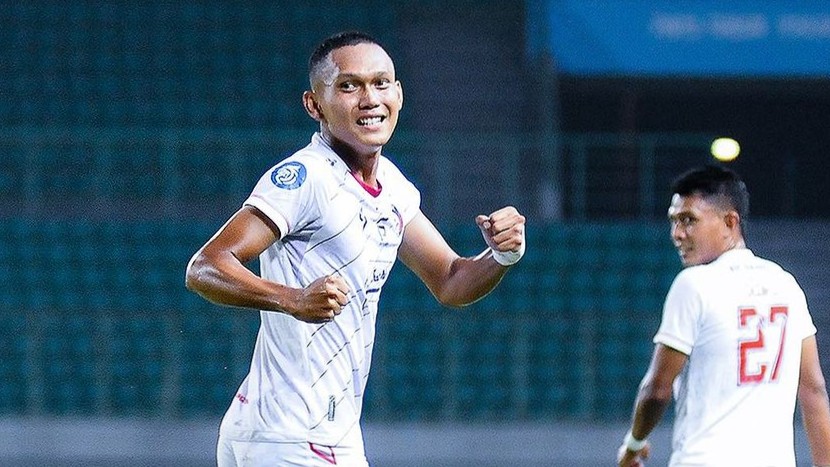 GOL PEMBUKA: Ginanjar Ramadhani mencetak gol pertama Arema saat dijamu Bhayangkara FC. (Dok Arema)
