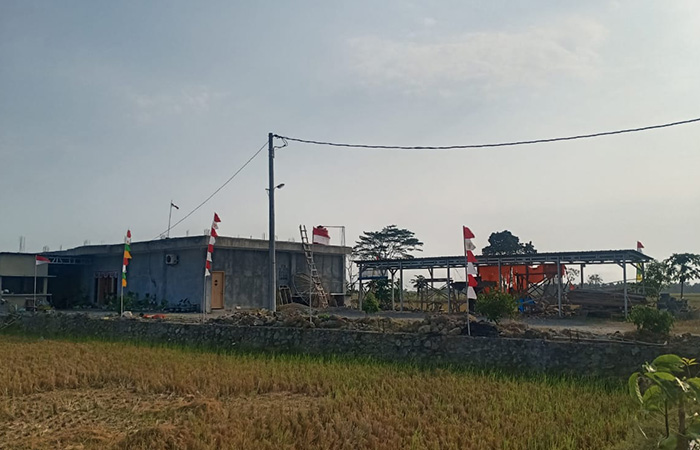 Tempat karaoke di Jalan Niten Purworejo yang berdiri dilahan hijau dan diduga langgar Perda RTRW Kabupaten Purworejo tahun 2021-2041.ISTIMEWA