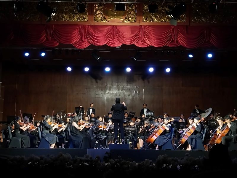 KOLABORASI : SMM Jogja bersama dengan The Italian Cultural Institute Jakarta menggelar konser orchestra di Auditorium SMM Jogja, pada Senin malam (4/9/2023) / Radar Jogja - Wulan Yanuarwati