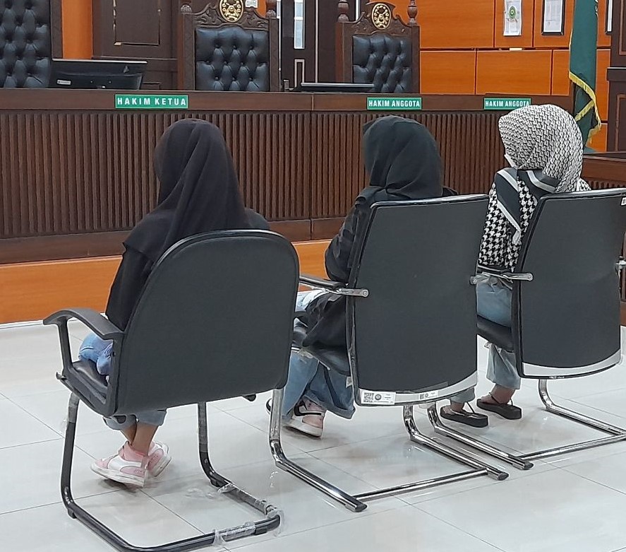 sidang putusan kepada wanita yang cekoki kucing dengan miras
