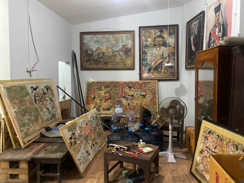 Kumpulan lukisan Wayang Beber karya Maestro Hermin Istiariningsih (mbah Ning). (Dokumentasi Putri Hanna Faridah)