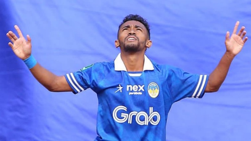 SATU: Rizman Ariyanto Maring usai mencetak gol ke gawang Bekasi City di Stadion Mandala Krida Jogja Senin (11/9). (Dok PSIM)